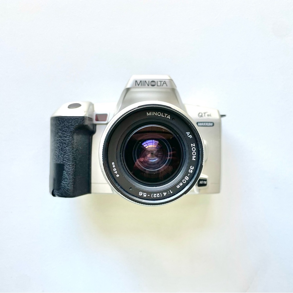 *SOLD* Minolta Maxxum‎ QTsi 35MM SLR Film Camera with 35-80mm lens - Film Tested